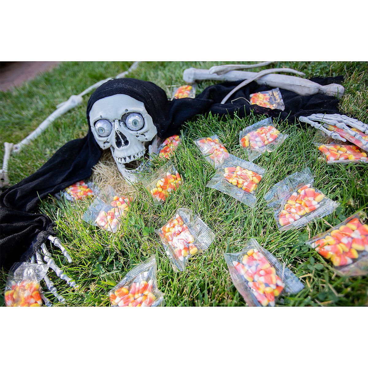 LED Skeleton Halloween Yard Decoration Multicolor Eyes Garden Stake