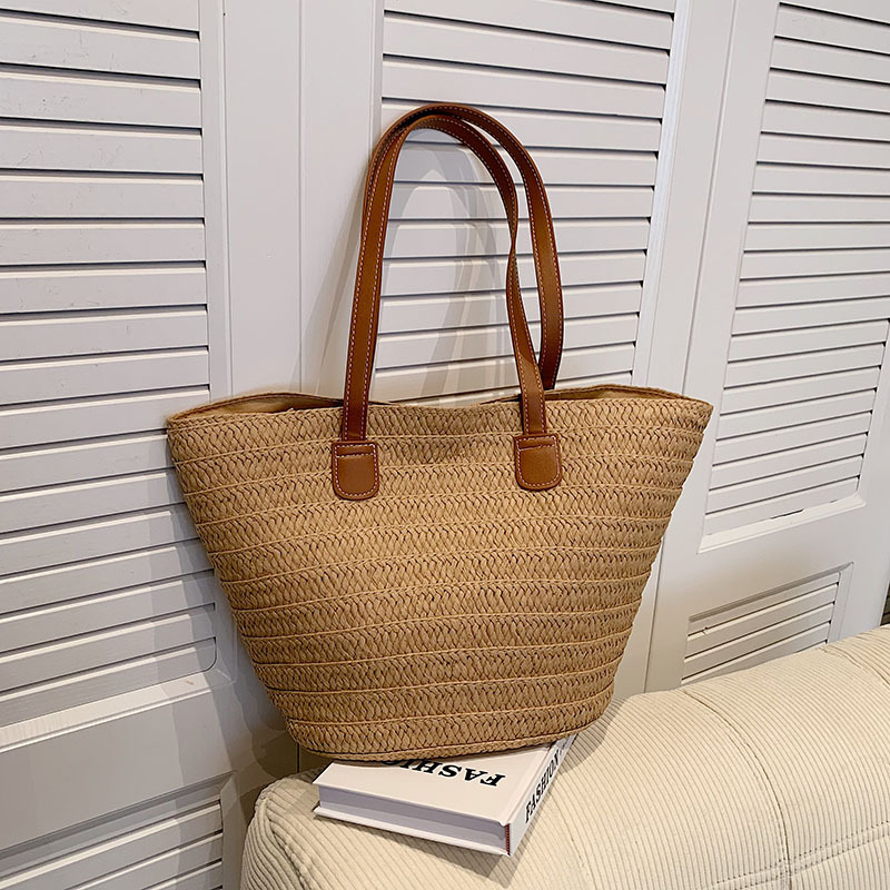 Bali Woven Straw Beach Tote and Large Capacity Summer Shoulder Bag