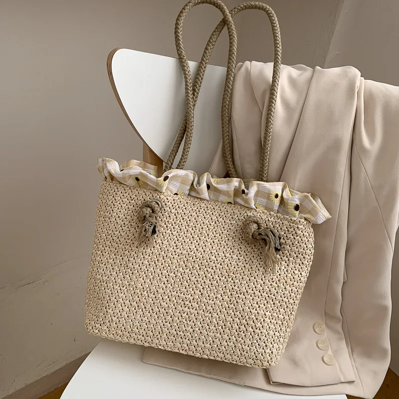 Korean Style Large Capacity Woven Straw Tote Bag for Summer Beach and Casual Wear