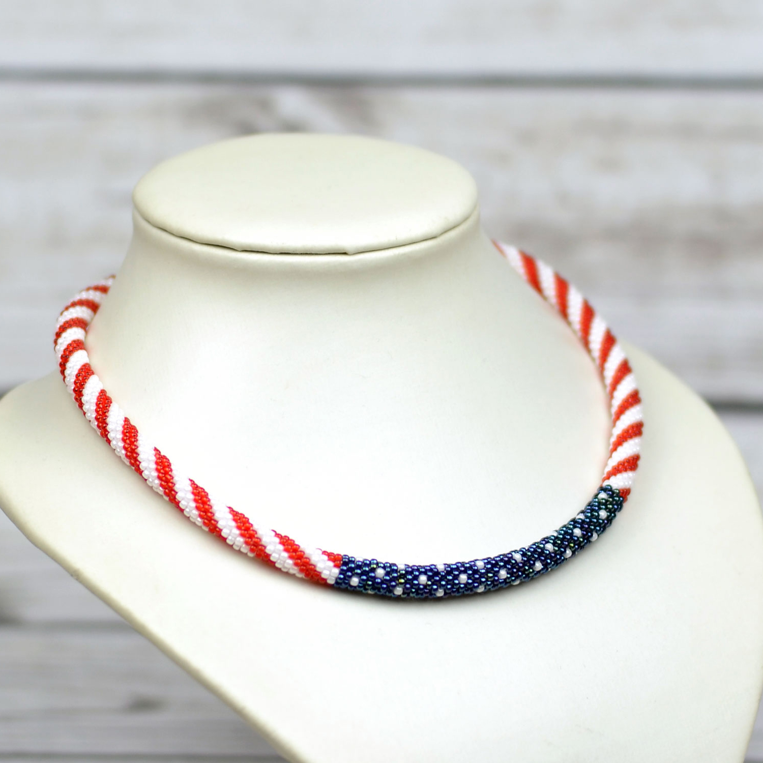 Amazon.com: VLUV 30 Pieces Patriotic Day Necklace July 4th Independence Day  Beaded Necklace. Red, white and blue are suitable for July 4th Independence  Day, patriotic parades, carnival decorations : Toys & Games