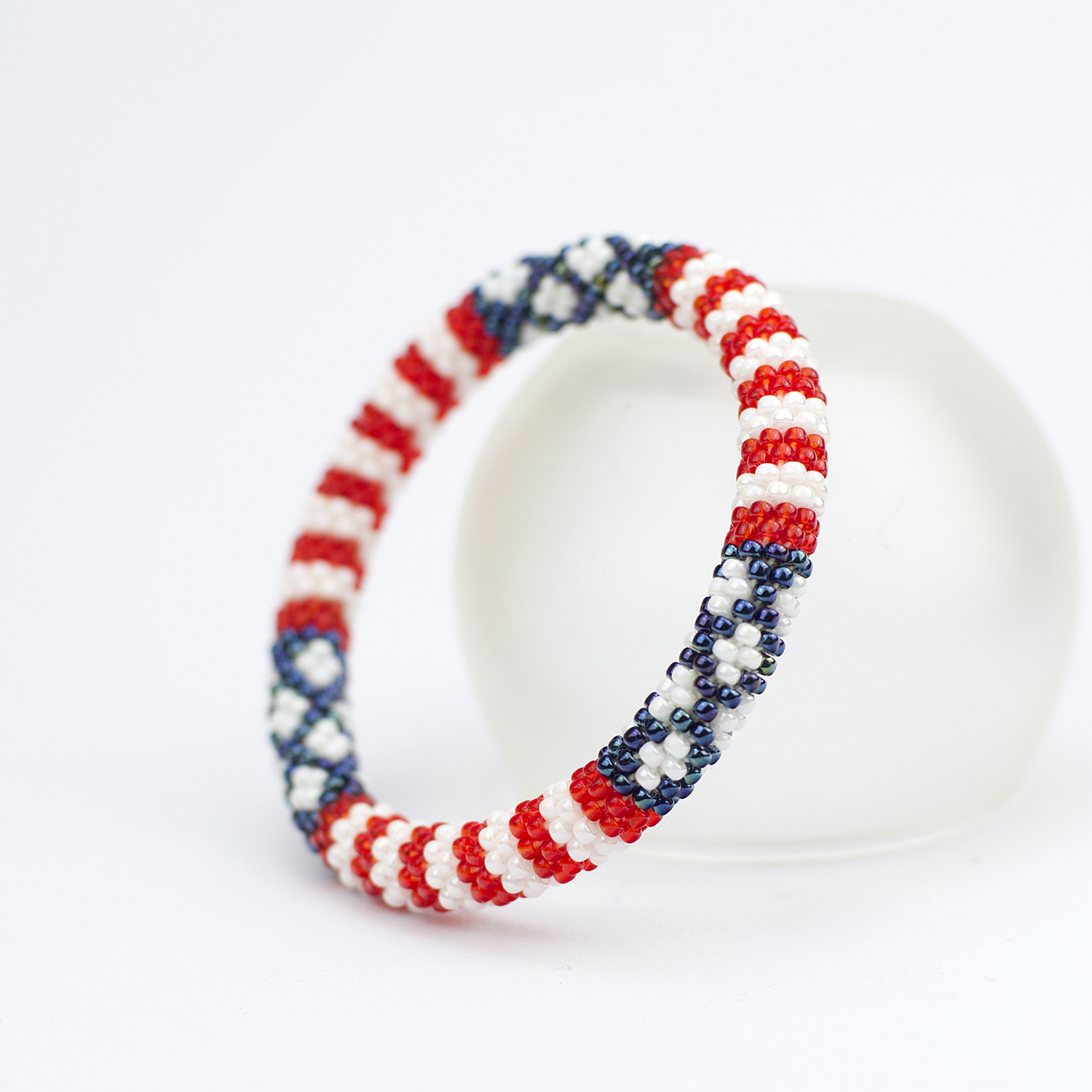 USA Flag Bracelet, American Flag Beaded Bracelet, Patriotic Jewelry for Women - 6