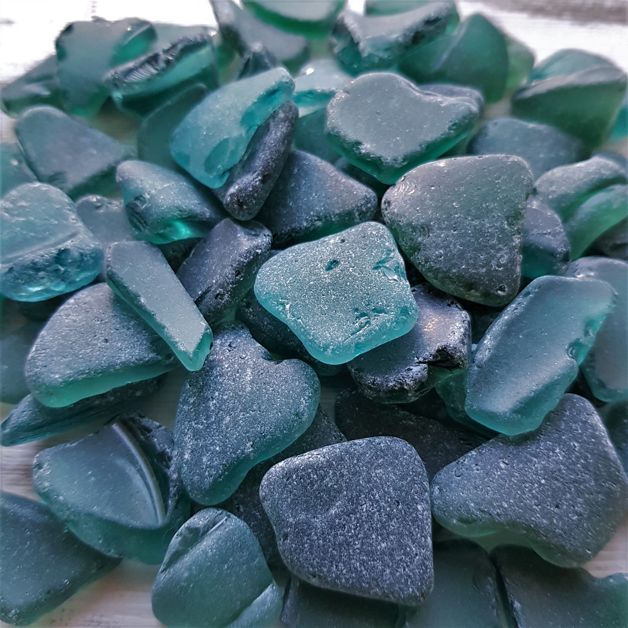Teal sea glass, Natural sea glass. Bulk sea glass. 200 gram Inspire