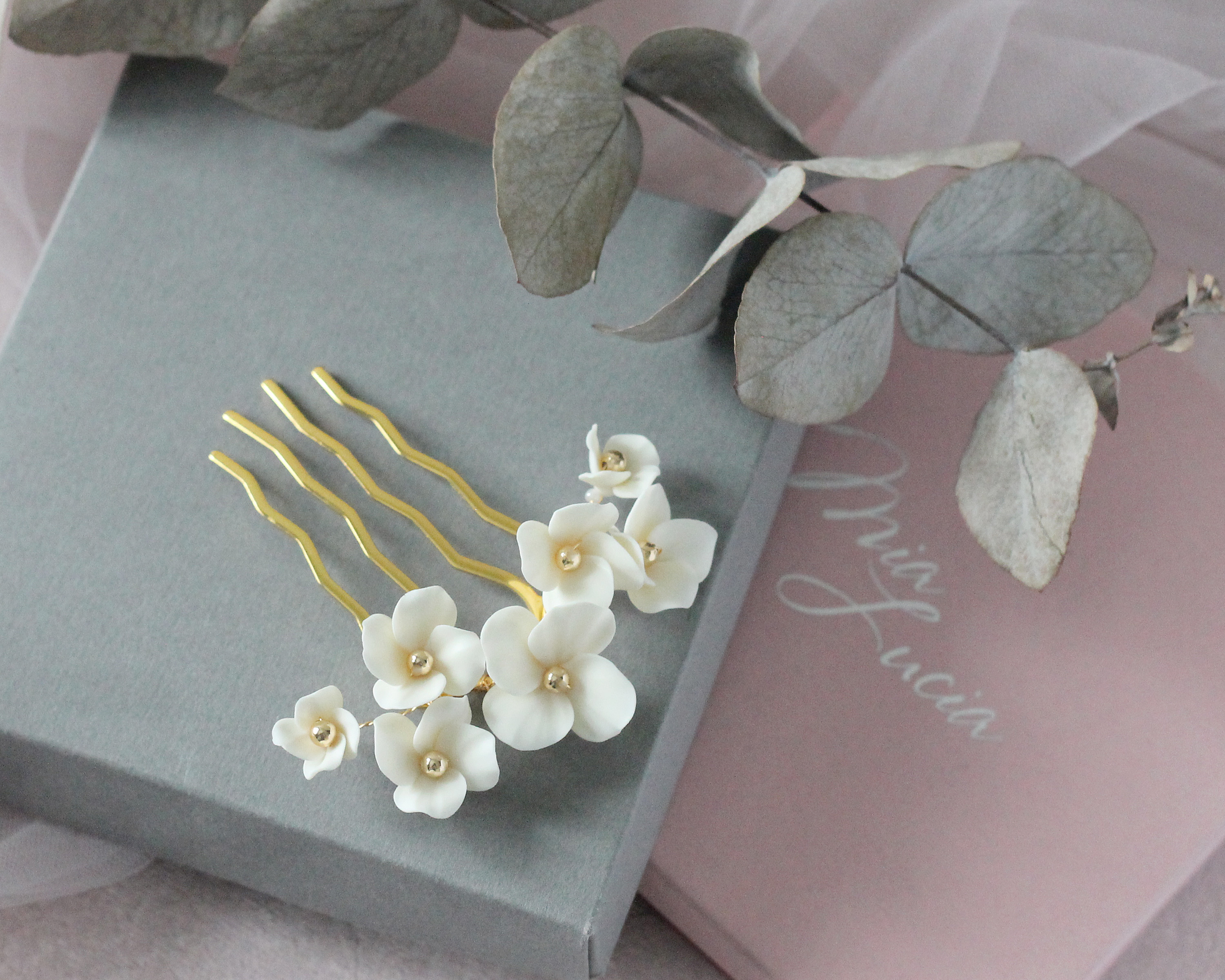 Flower Hair Comb main image 0