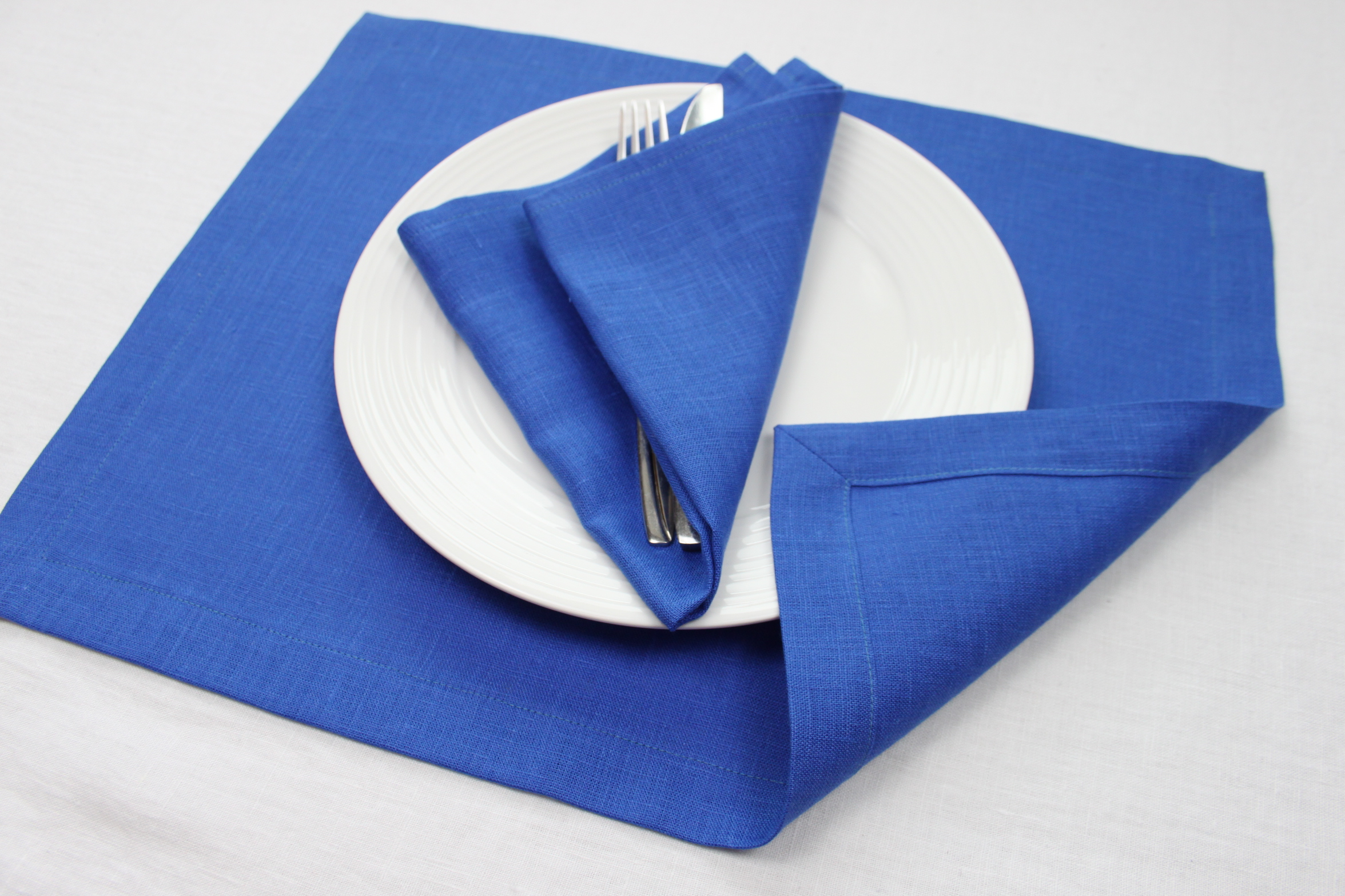 Custom linen placemats set / Rustic cloth modern table mats Inspire