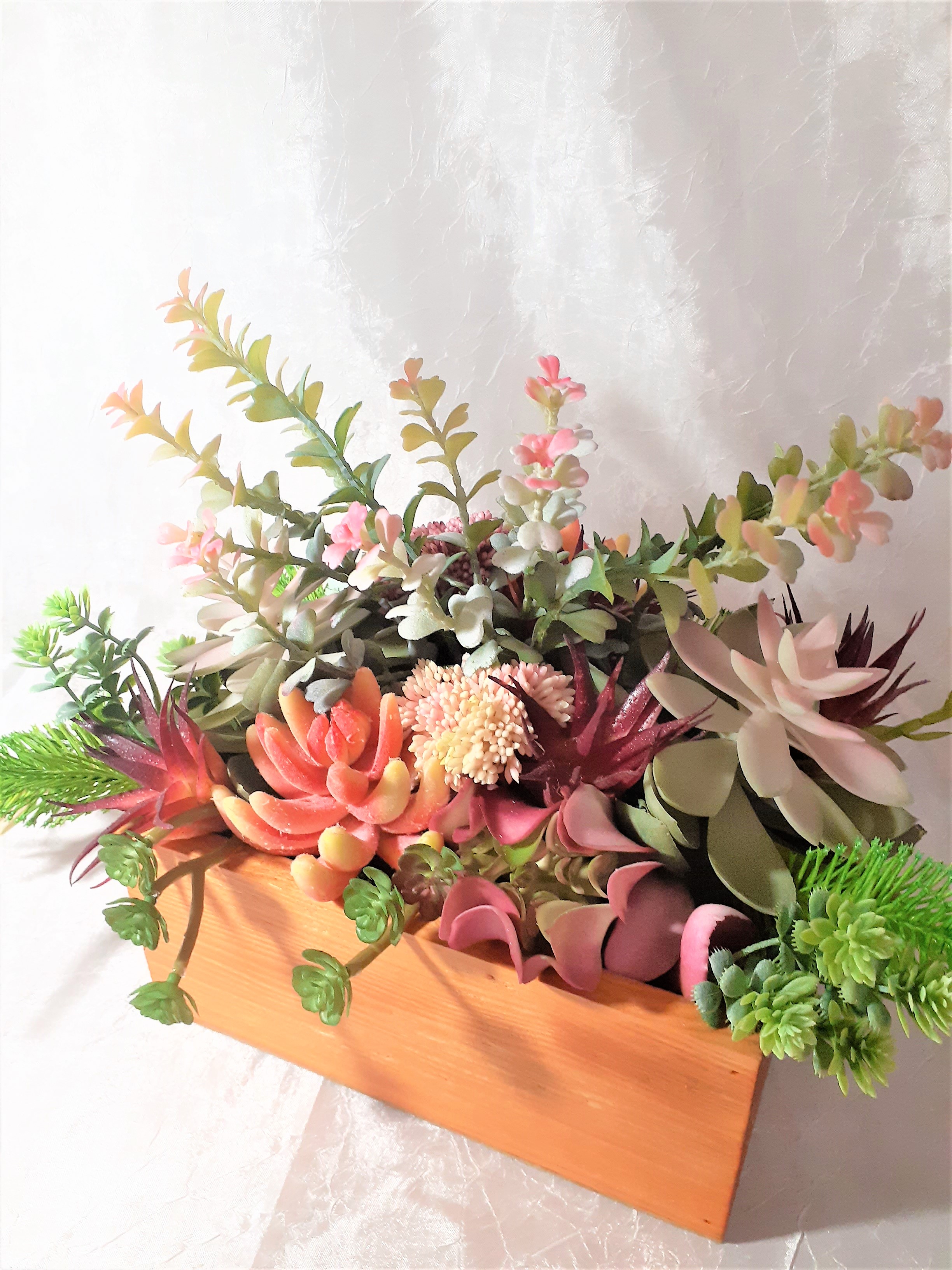 Faux Succulent arrangement, Fake succulent centerpiece, Arti - Inspire