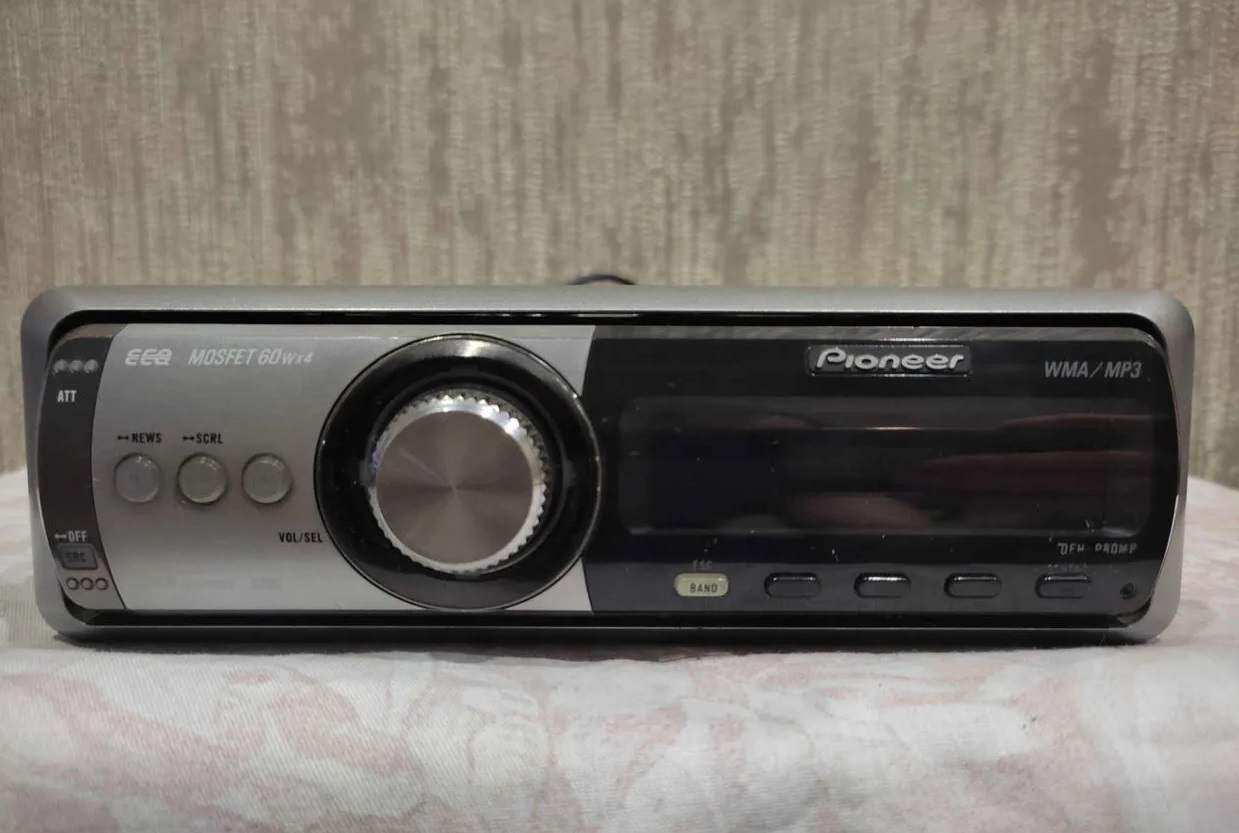 Pioneer DEHP80MP CD Player used, great condition profession Inspire