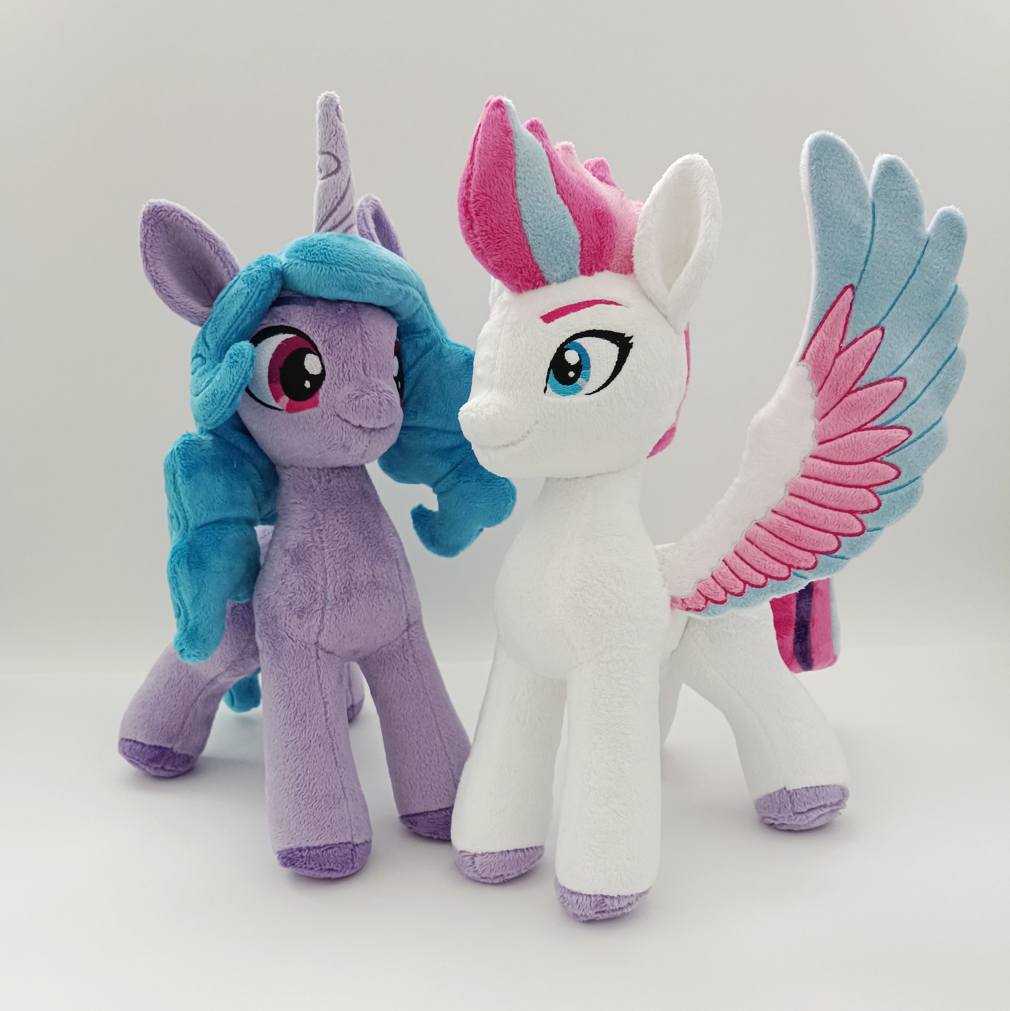 izzy moonbow plush