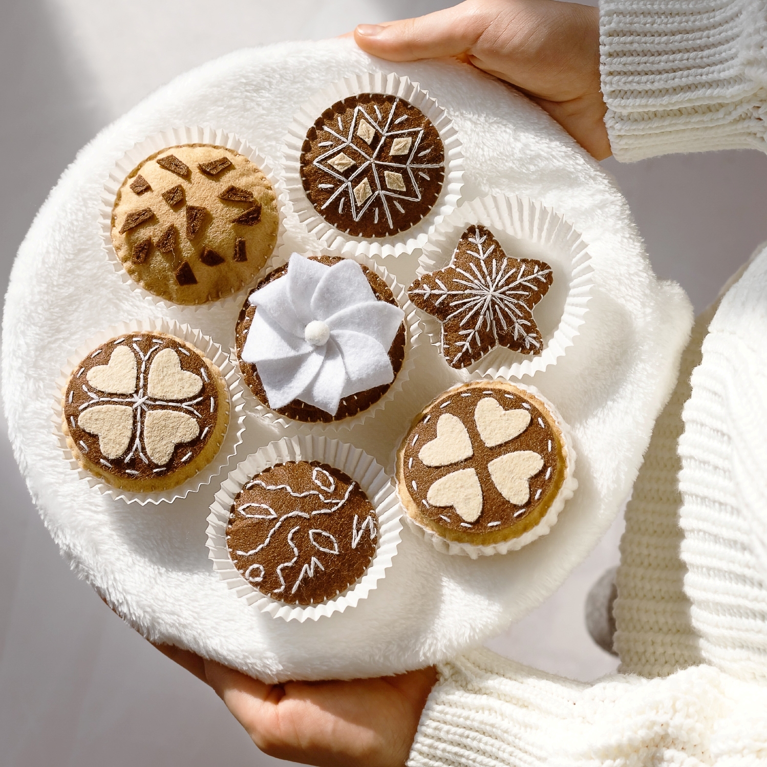 Felt cookies, fake food as props for a creative tea party, g | Inspire ...