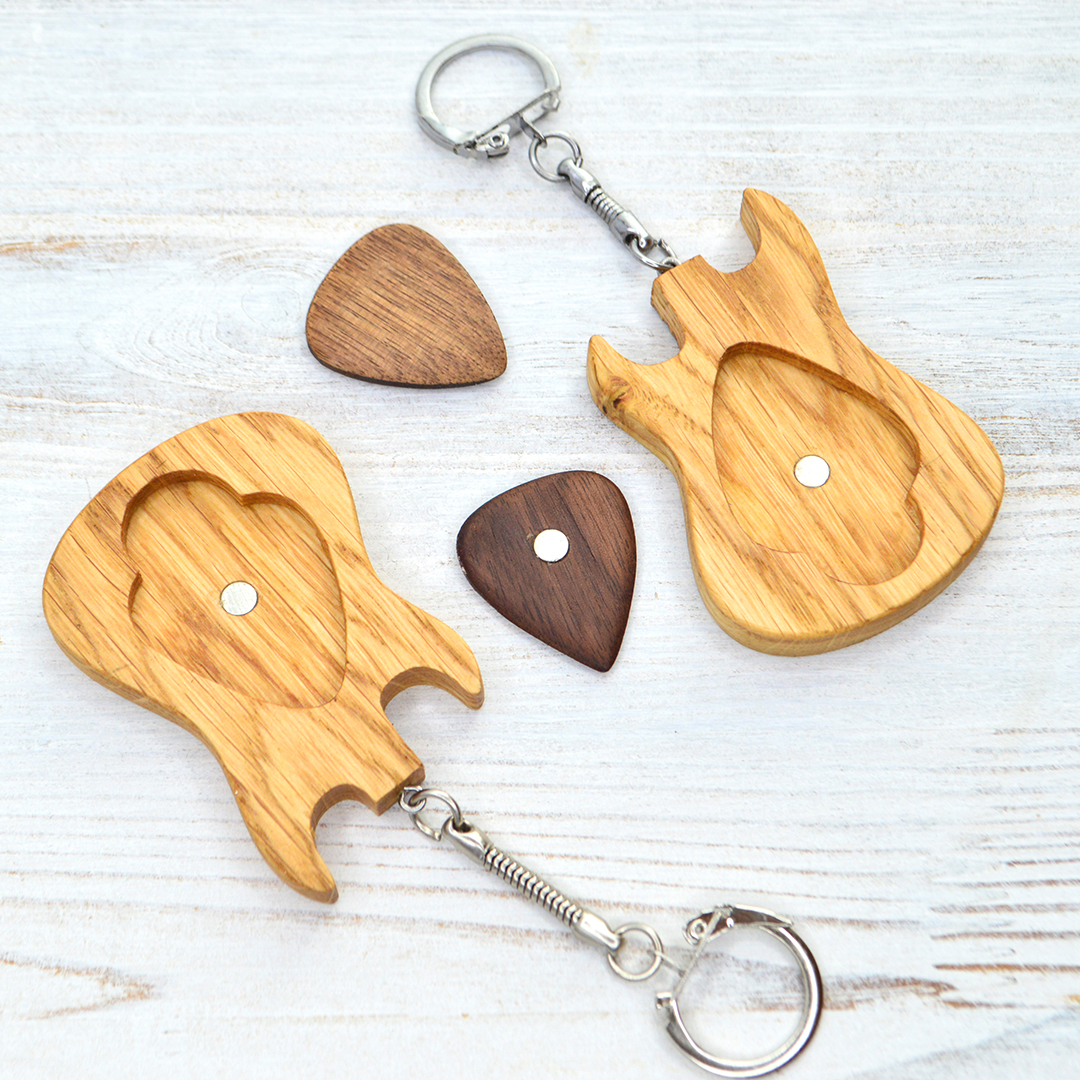Keychain Guitar with Pick, Personalized Guitar Gift for Guit Inspire