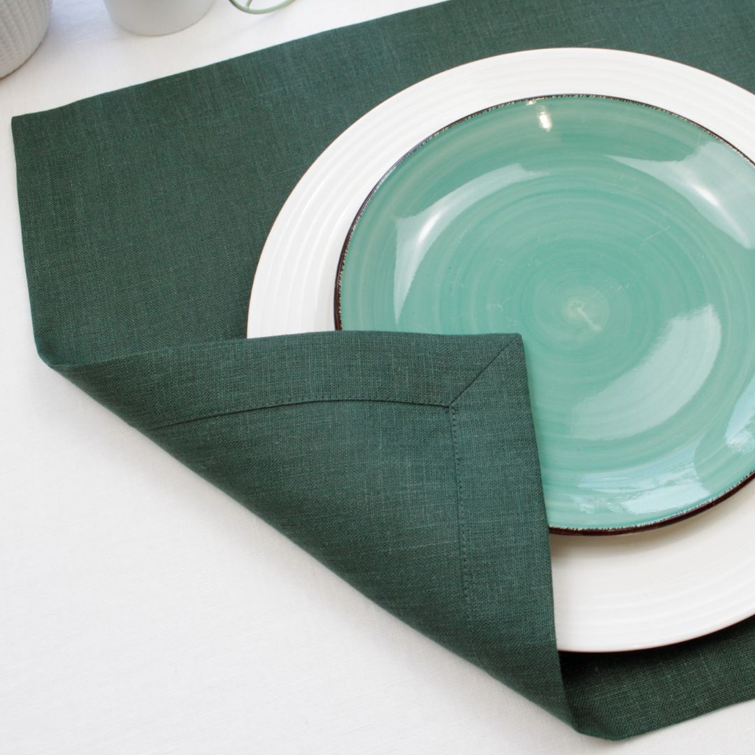 Christmas green linen placemats set / custom cloth placemats Inspire