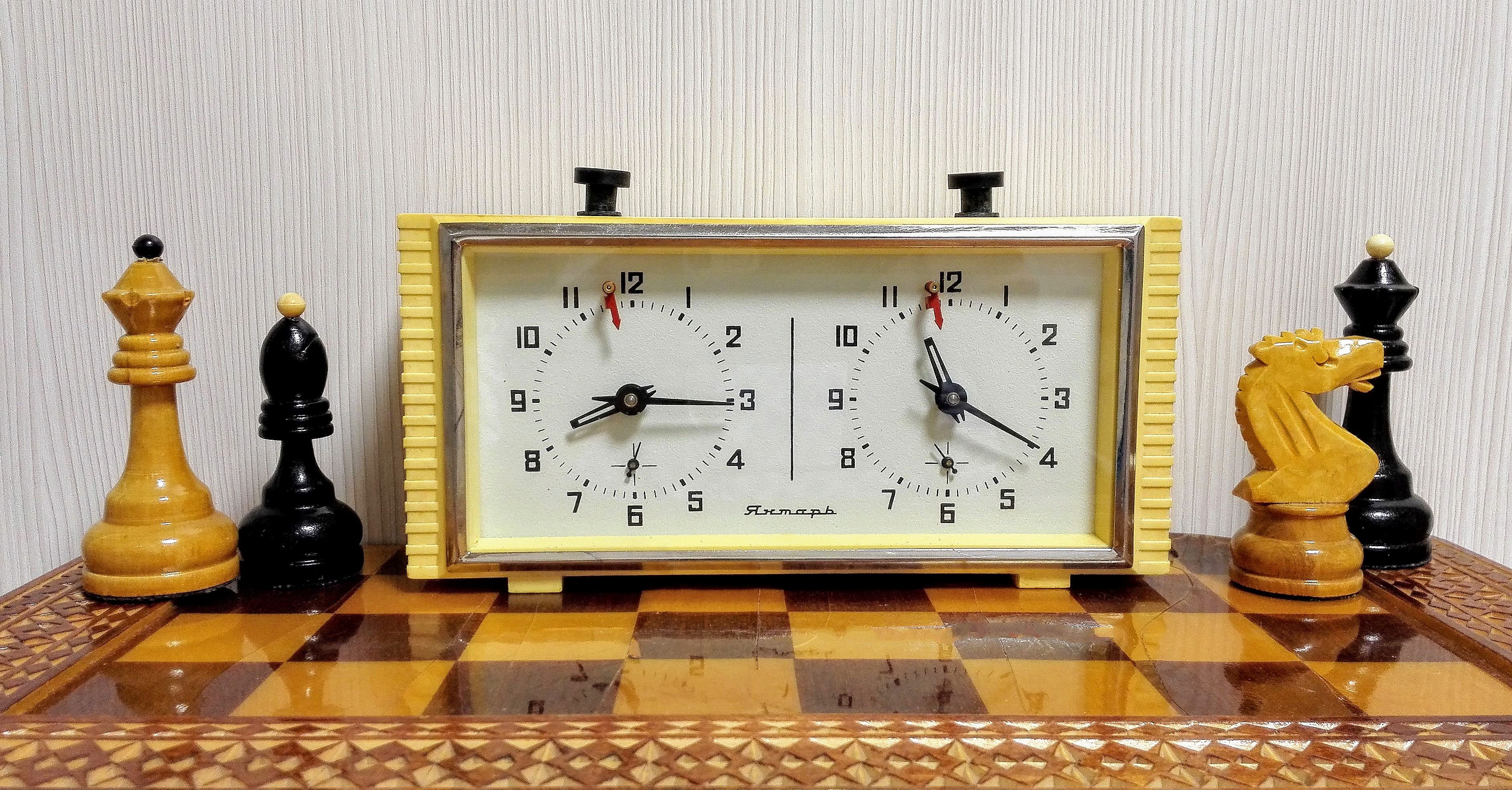 Vintage Soviet Chess Clock. Mechanical Chess Clock Jantar Inspire Uplift