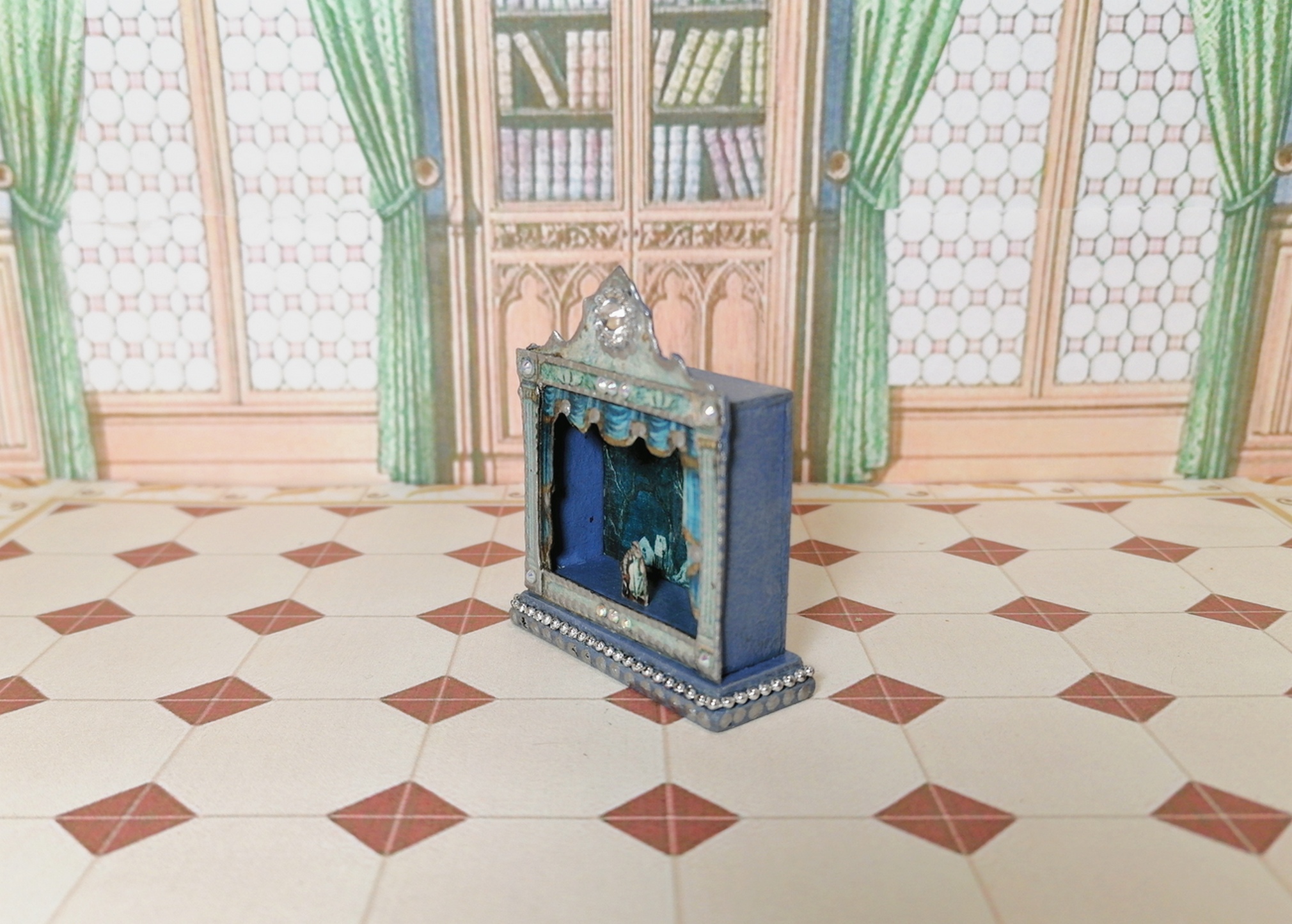 Theater for puppets. Dollhouse miniature.112 scale. Inspire Uplift