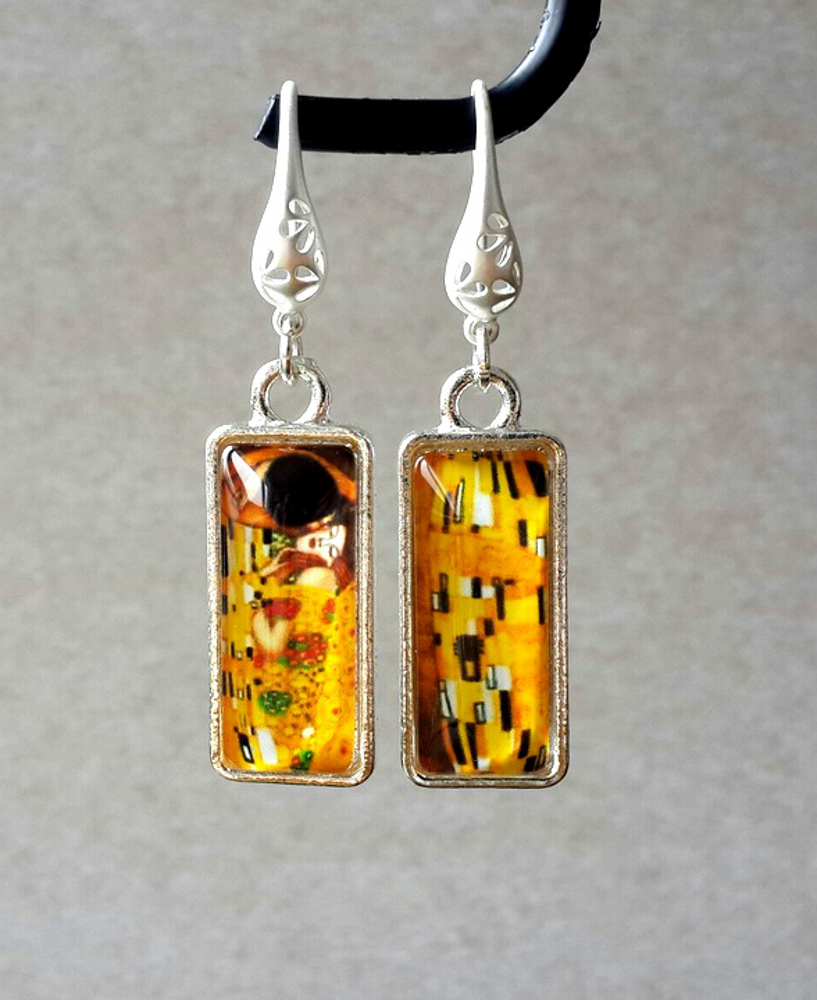 Gustav Klimt The Kiss Art Watch - Stunning Modern Masterpiece Wristwatch With Vivid Colors - View #3