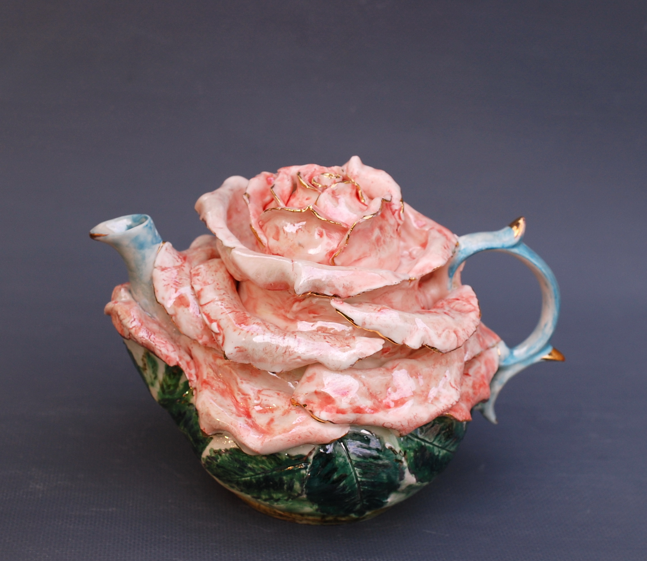 Rose Art teapot Flower shaped teapot figurine Light pink Por Inspire