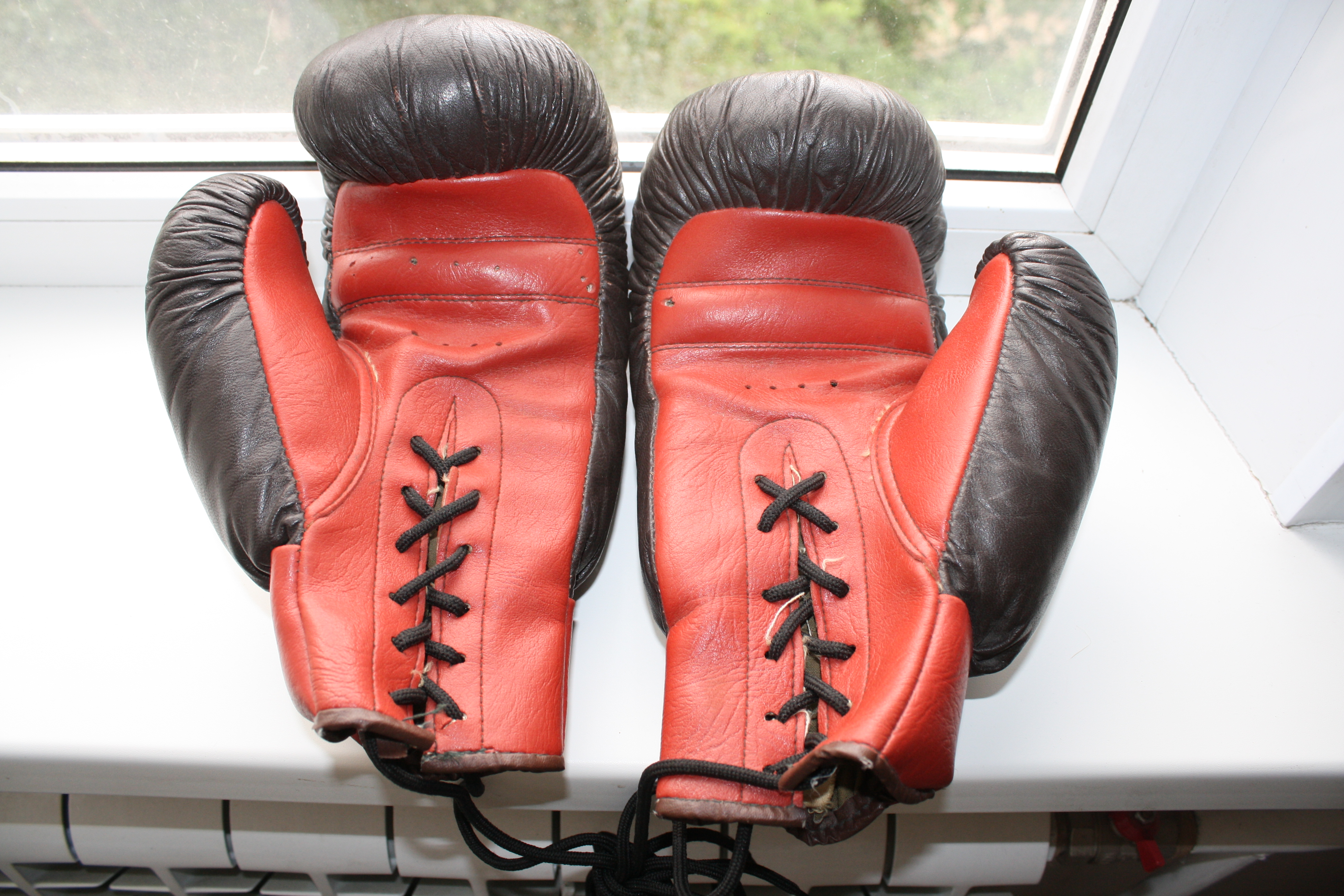 soviet boxing gloves