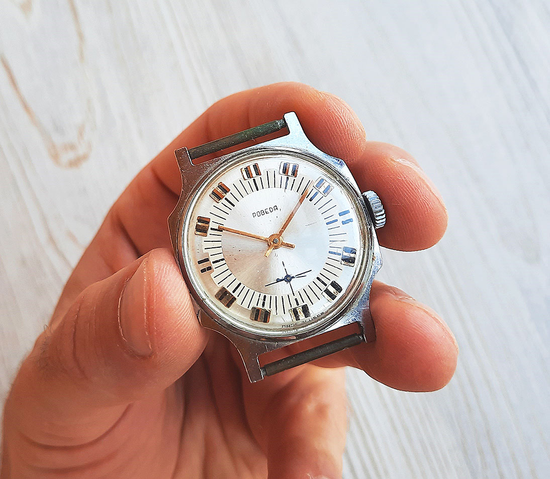 Soviet Pobeda watch ZIm mechanism 15 jewels mens wind up Inspire Uplift