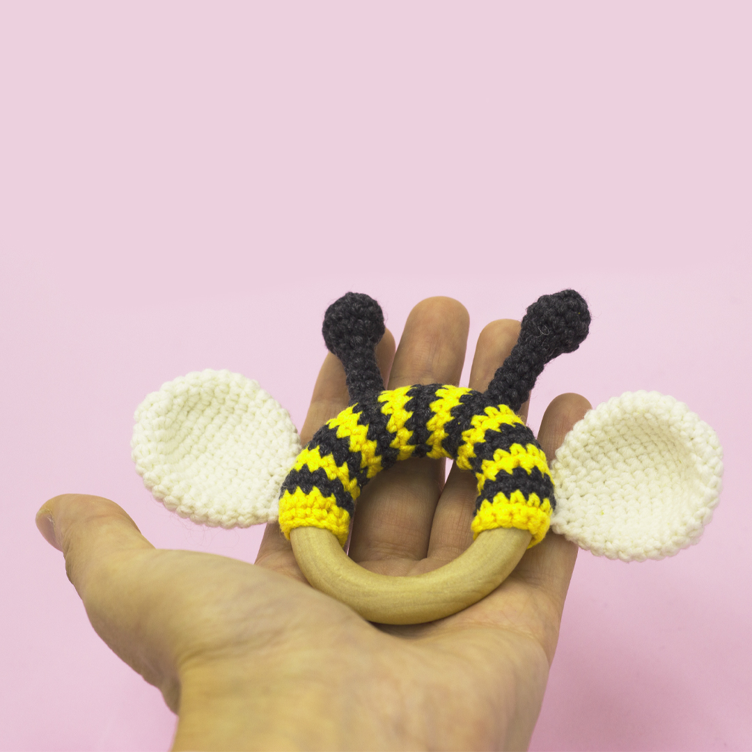 Baby rattle honey bee, bee teething toy, bumble bee sensory Inspire