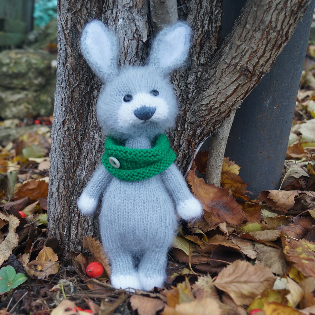 Knitted rabbit, knitted hare, grey rabbit - Inspire Uplift