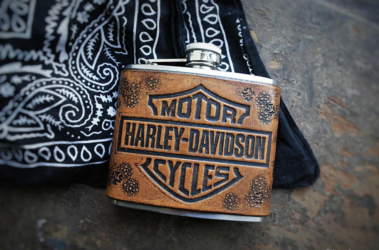 harley davidson flask set