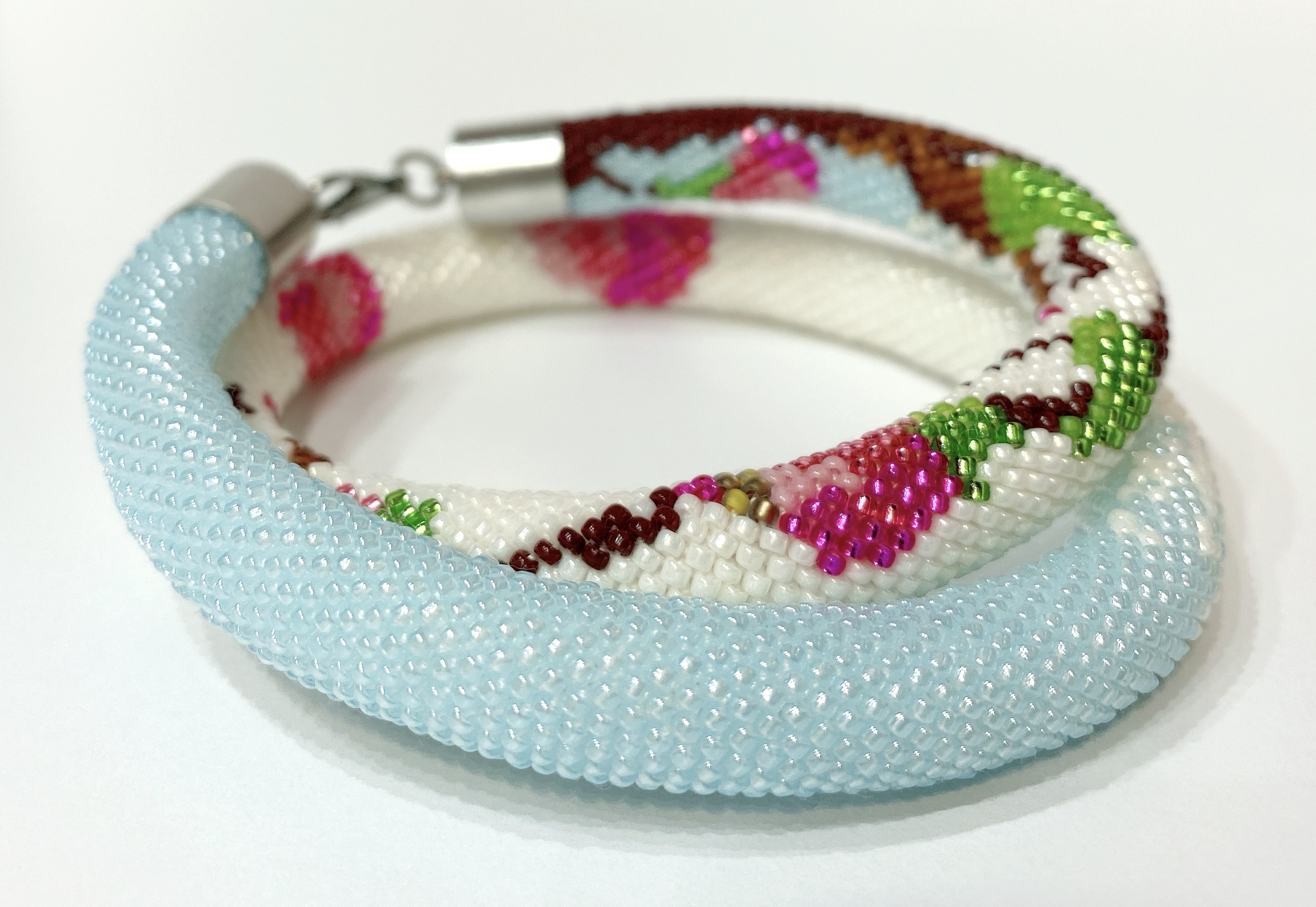 Handmade seed bead necklace - Flower necklace | Inspire Uplift