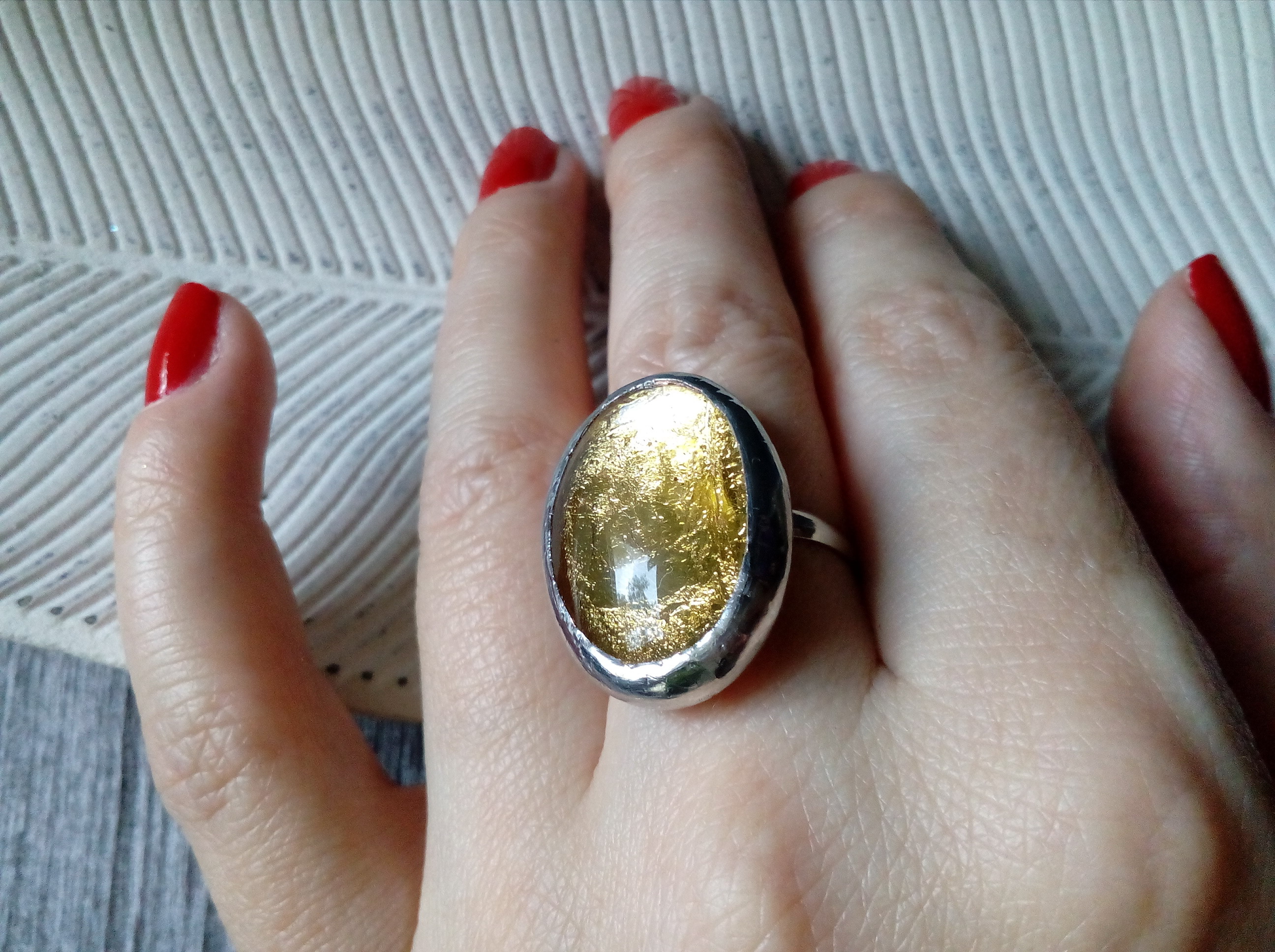 Glass ring, large oval ring, simple stained glass, stainglas Inspire