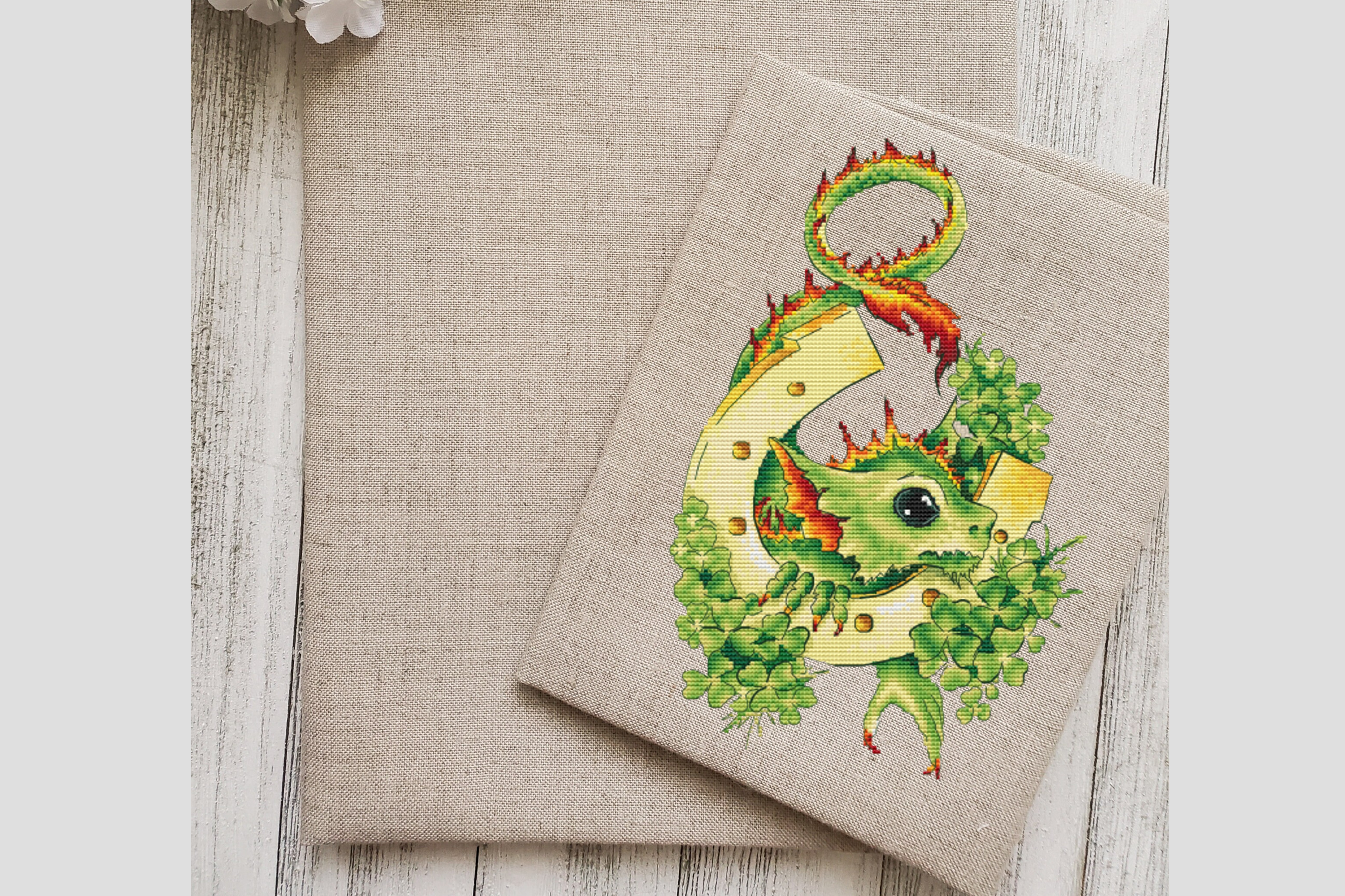 Lucky Dragon PDF cross stitch pattern - Green Dragon in clov | Inspire ...