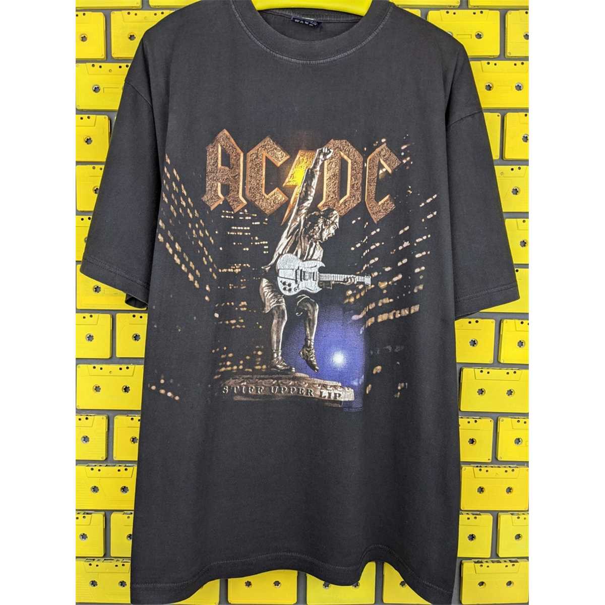 Vintage 2000 AC/DC T-Shirt Stiff Upper Lip World Tour Hard R 