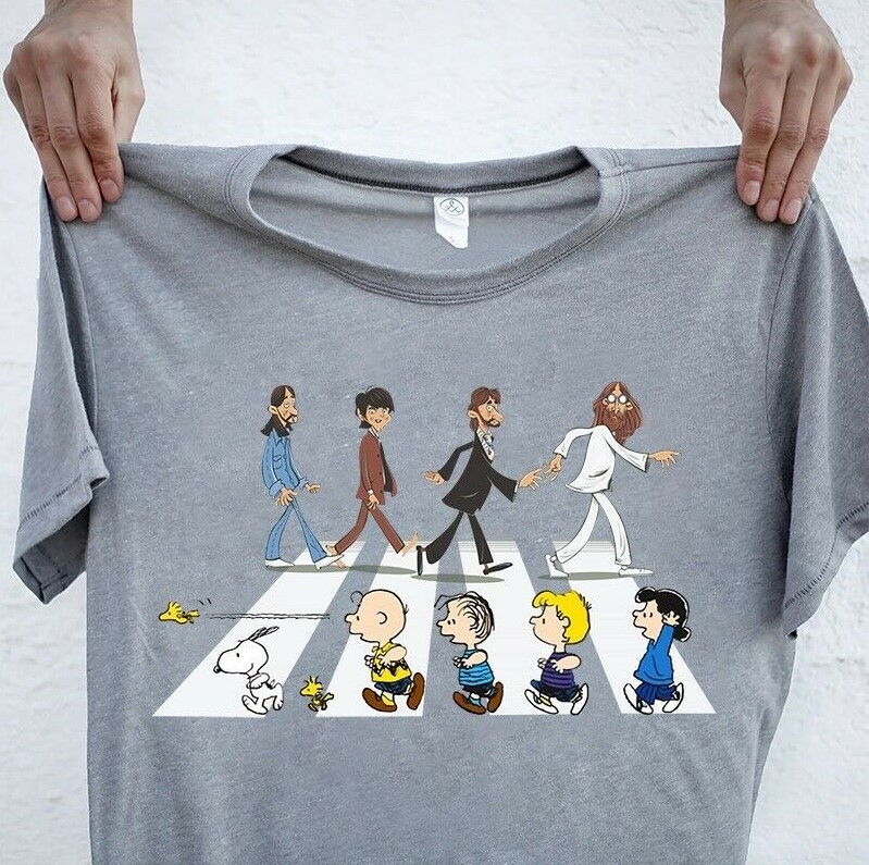 Peanuts Abbey Road Pullover Unisex - Schwarz Mit Snoopy Und Friends Design