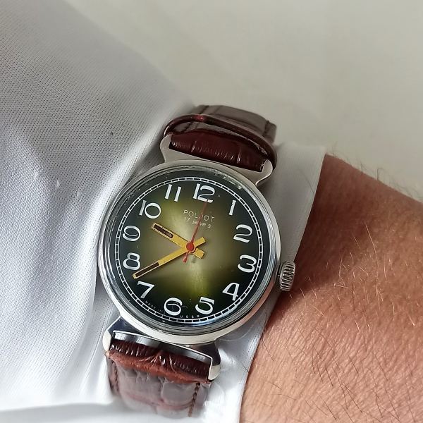Wind up mens watch Poljot 2609, 17 jewels Soviet Inspire Uplift
