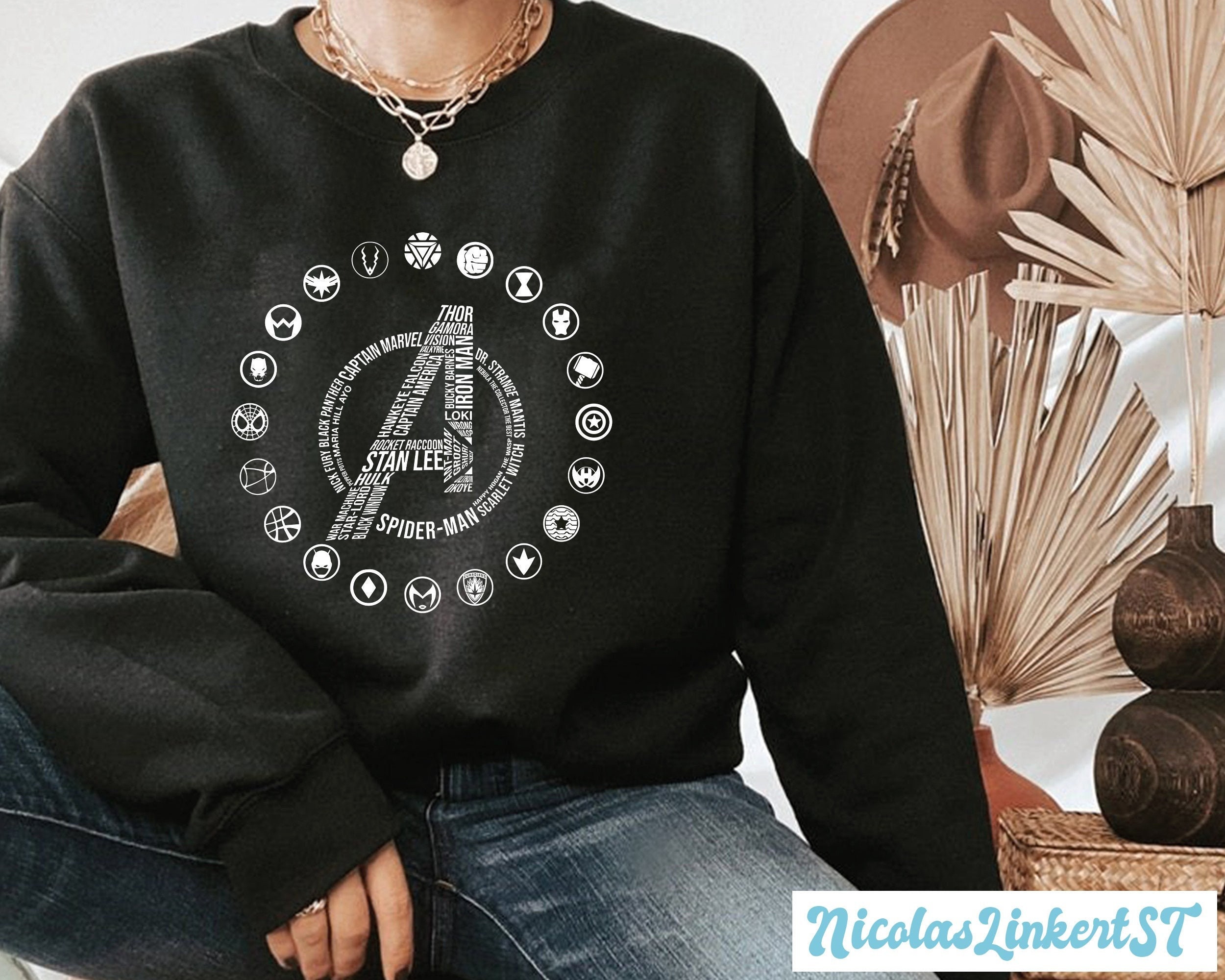 AVANGERS SWEATSHIRT