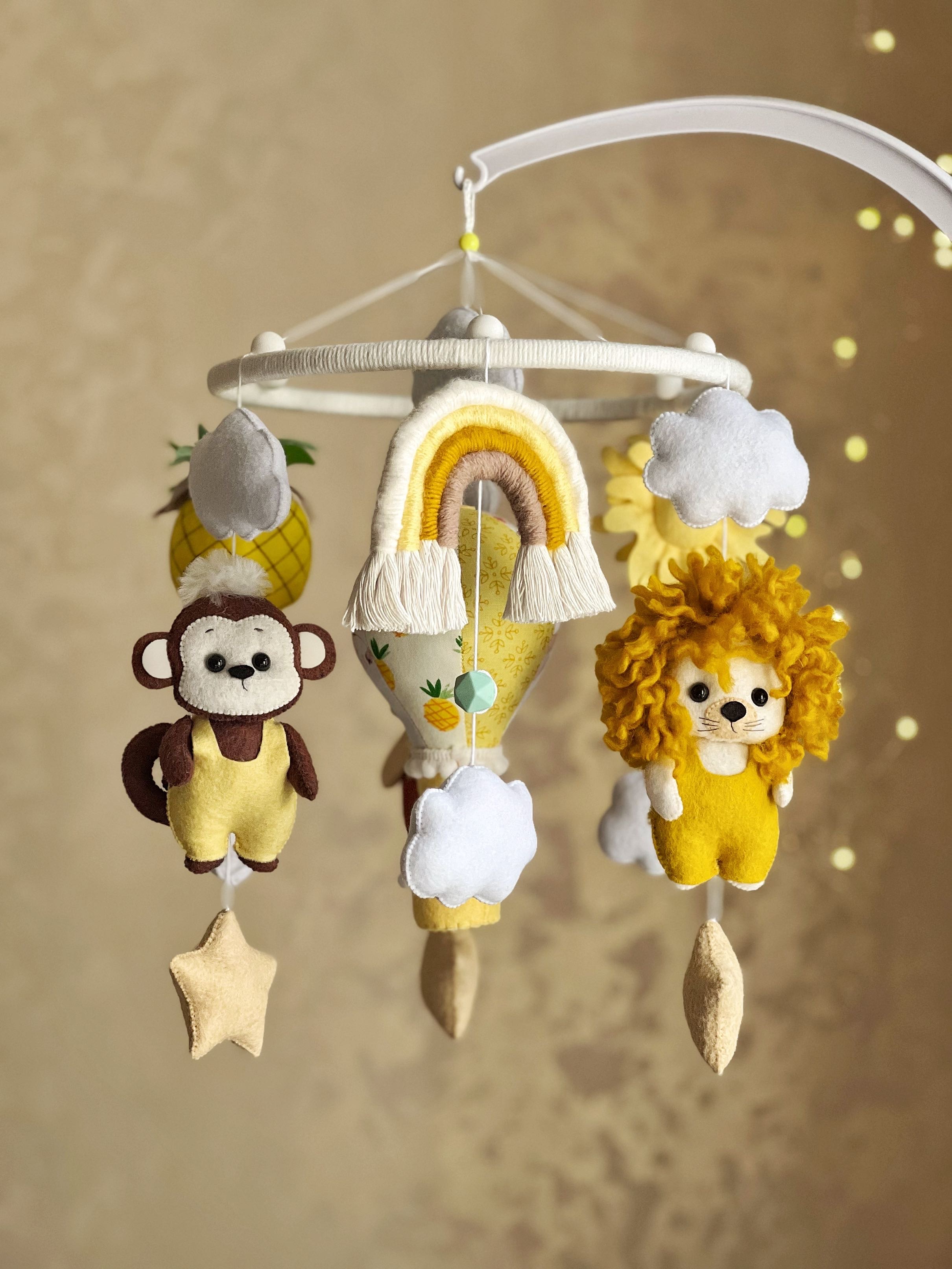 Baby mobile crib with safari animals, lion, monkey and giraf Inspire Uplift