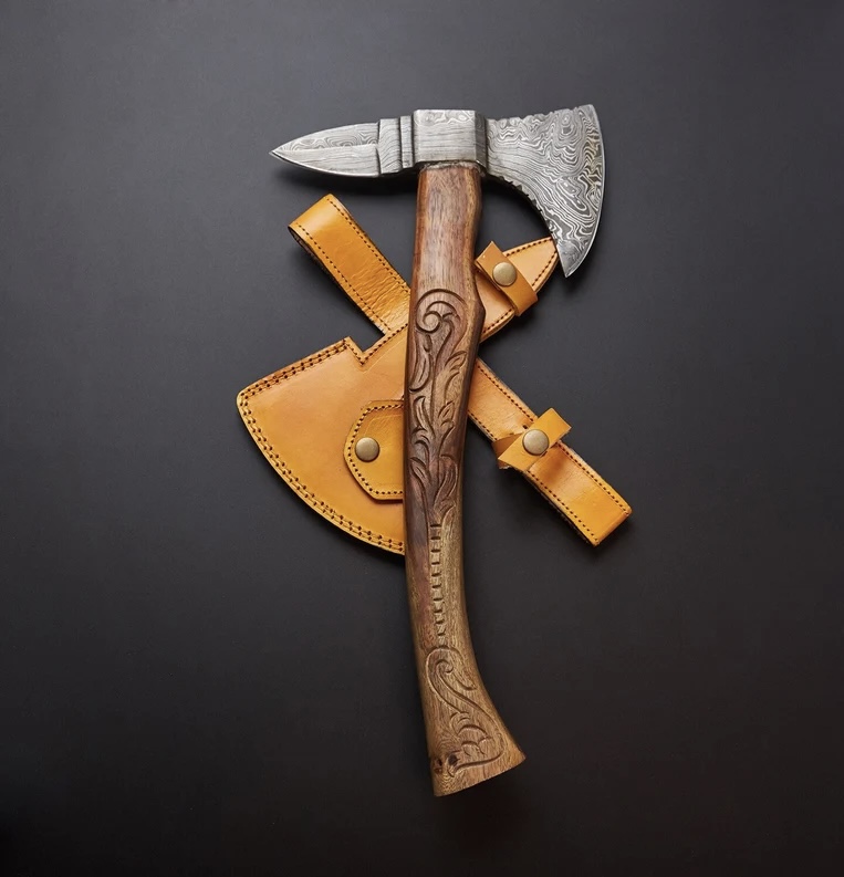 LOT : Viking médiéval (nordique) Fer Armement médiéval - Catawiki