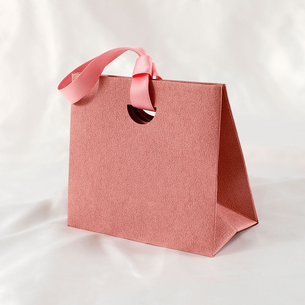 Elegant Paper Jewelry Packaging Tote Bags Stylish Lipstick Storage Handbag for Weddings Parties & Gi