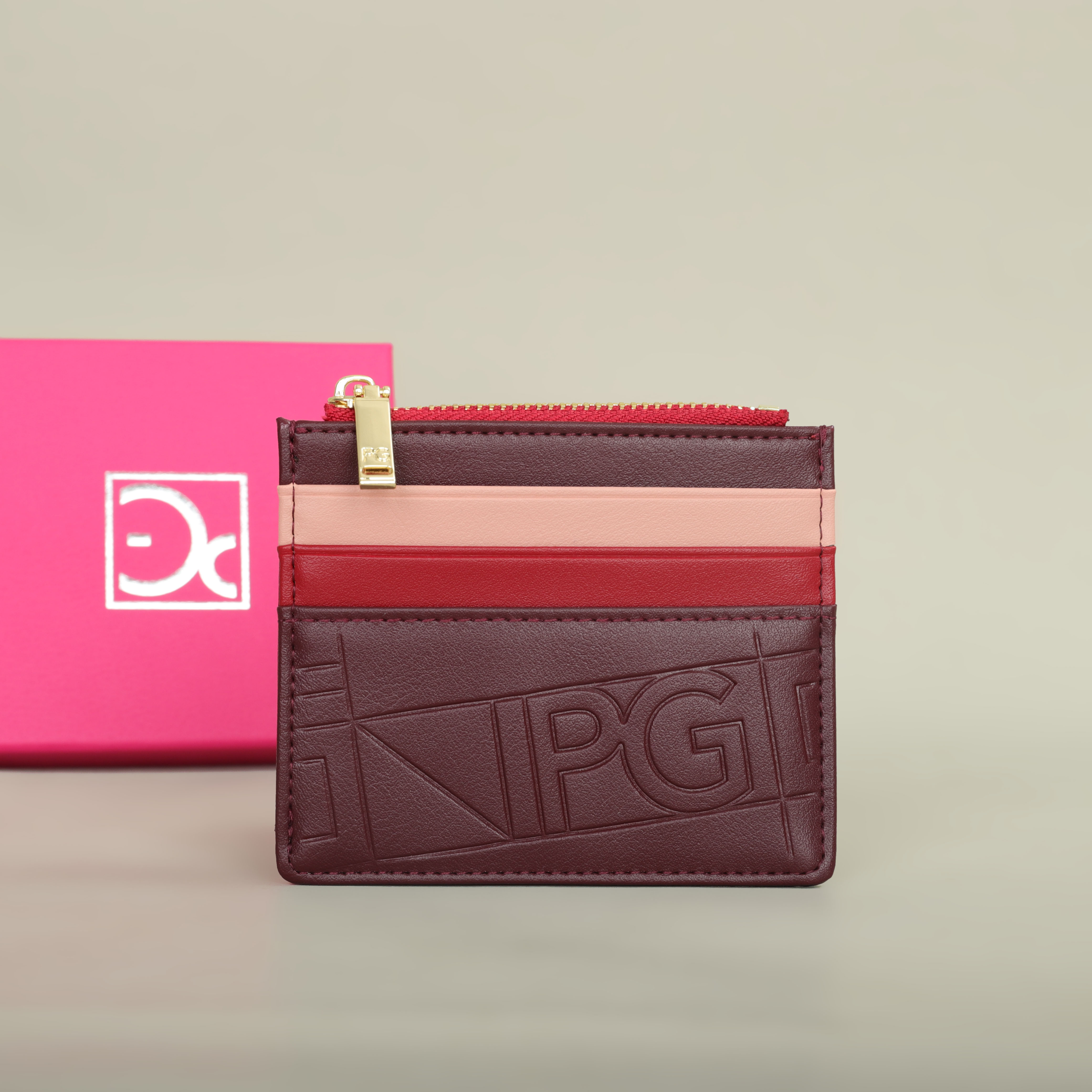 Fashionable Womens Retro Wallet with Monogram Print Zipper Leather Card Holder