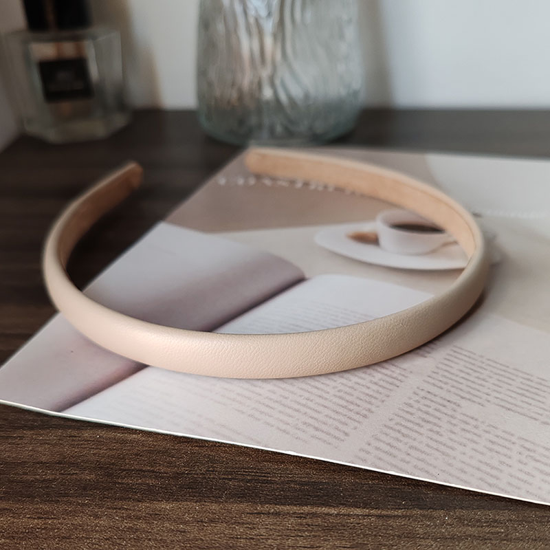 Vintage PU Leather Bezel Headband for Women and Girls Stylish Solid Hair Band