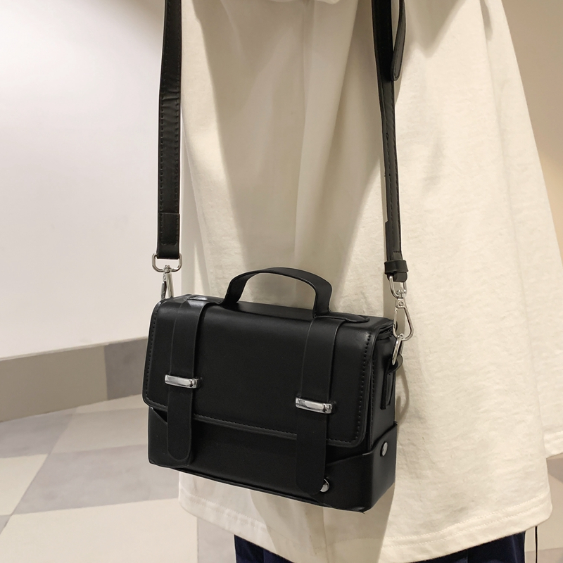 Minimalist PU Leather Crossbody Bag Compact Unisex Mini Messenger Shoulder Bag