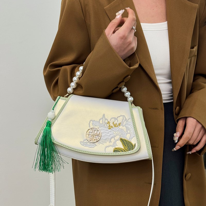 Vintage Embroidered Crossbody Bag with Beaded Detail PU Leather Hanfu Style Shoulder Bag