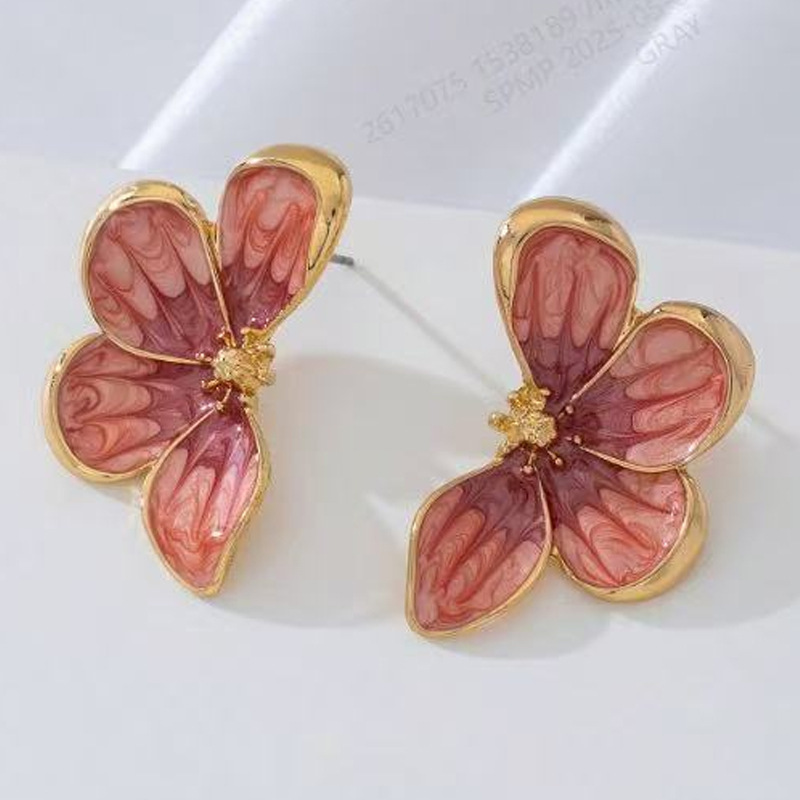 Vintage Blue Blossom Floral Stud Earrings for Women Elegant Flower Stud Earrings for Parties & Gifts