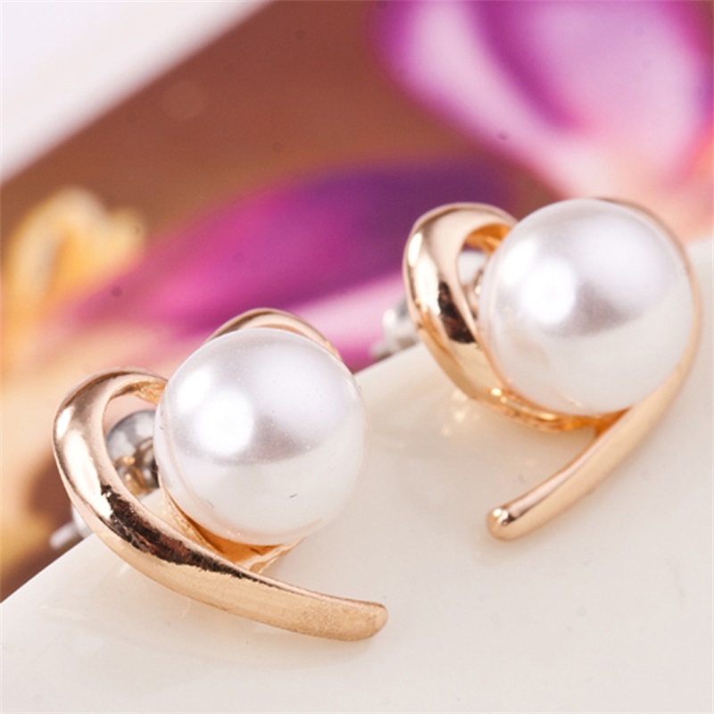 Elegant Cherry Blossom Stud Earrings for Women Cute Floral Alloy Zircon Flower Earrings