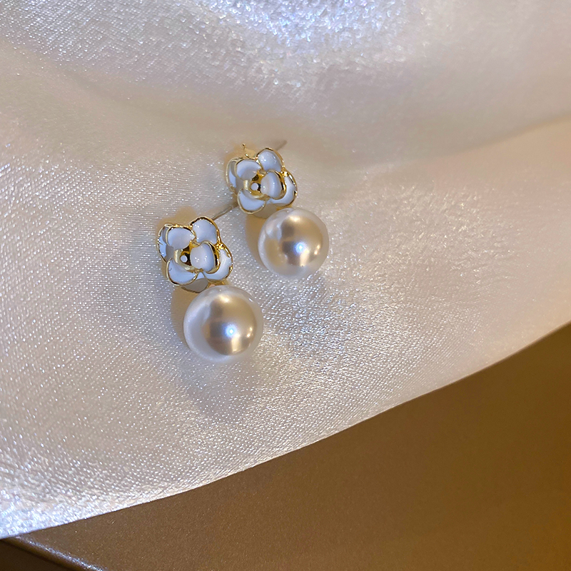 Bow Pearl Earrings with Zircon Elegant Drop Earrings for Women