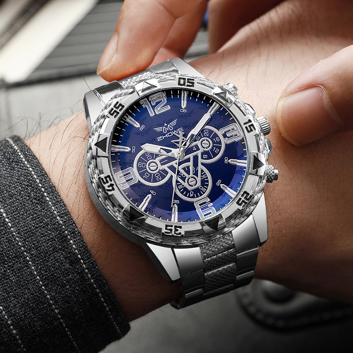 Luxury Gold Men's Watch with Blue Dial, Stainless Steel Band & Quartz Watch Movement