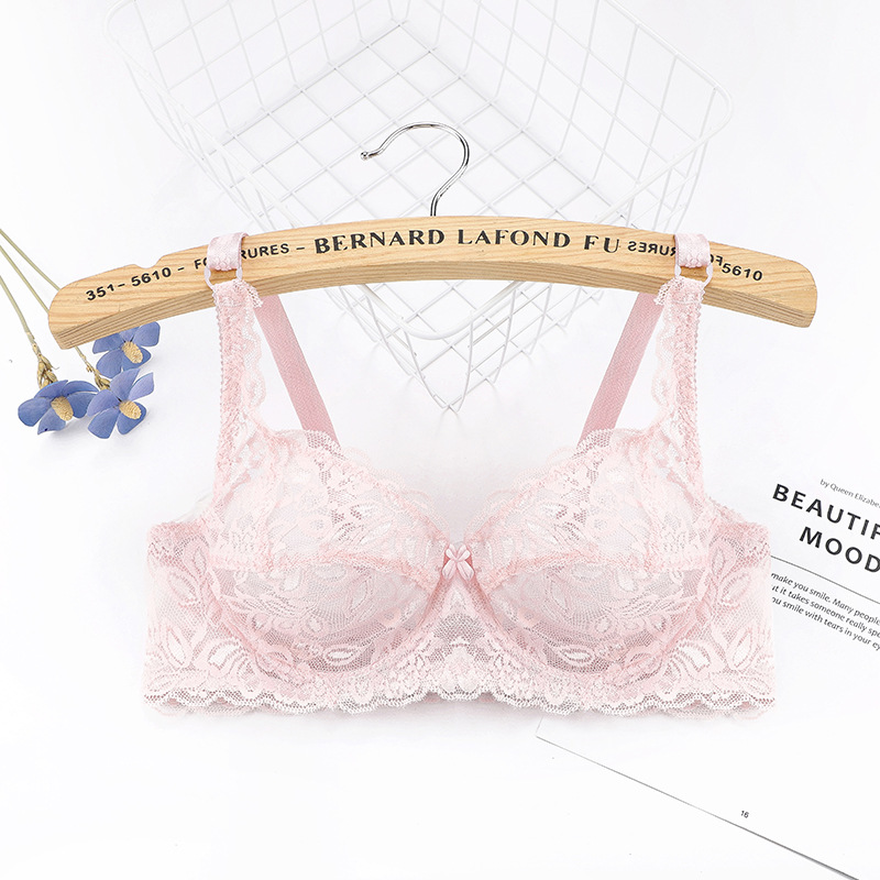 Plus Size Lace Push Up Bra with Underwire and Adjustable Straps