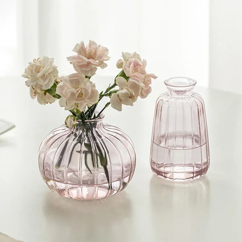 Modern Glass Flower Vase: Transparent Bud Vase for Living Ro | Inspire ...
