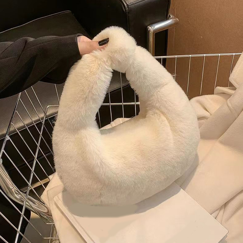 Plush Faux Fur Dumpling Hobo Bag Soft faux fur handbag for Everyday Chic Style