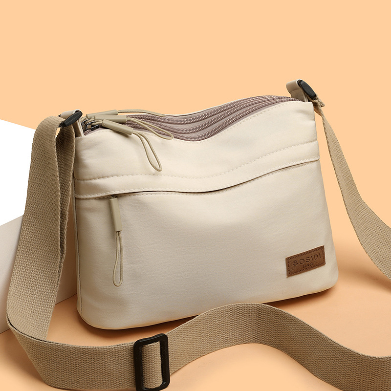 Women - Elegant shoulder bag - Durable canvas - Stylish everyday accessory main image 1