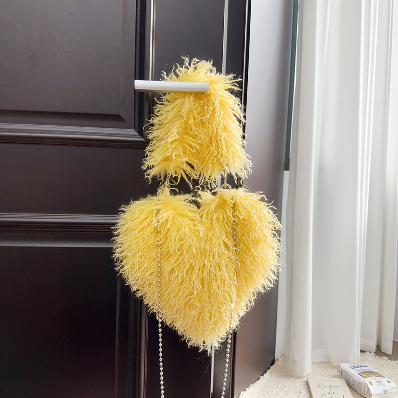 Faux Fur Heart Tote Bag for Women with Long Shoulder Strap  display picture 3