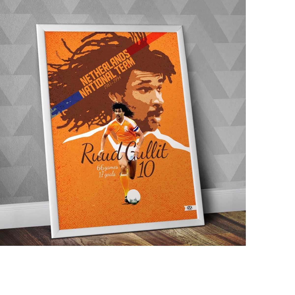 Ruud Gullit: what a powerful player for Netherlands