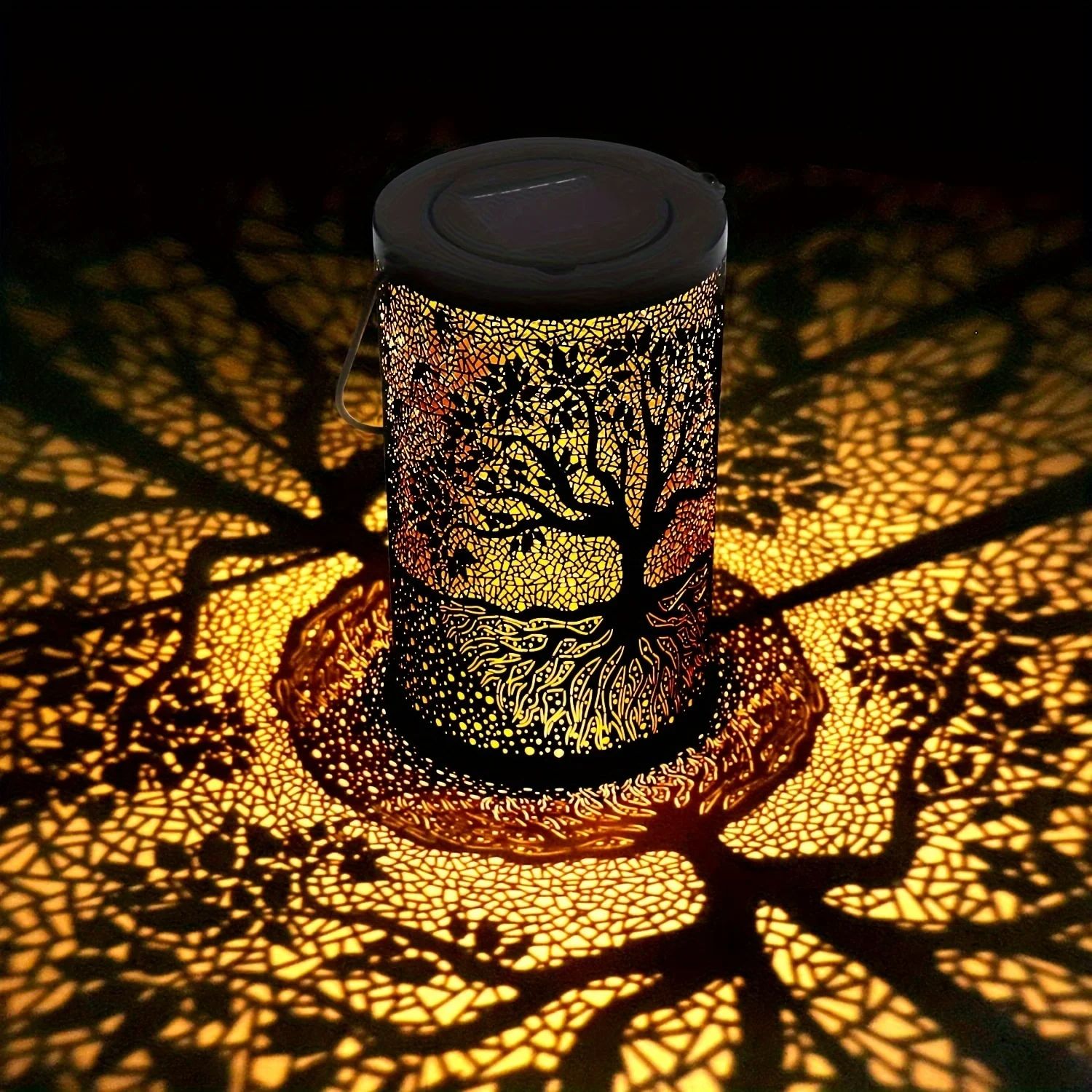 Outdoor Waterproof Hanging Solar Lantern Vintage Metal LED Big Tree Decorative Lights for Garden Yard Lawn Decor
