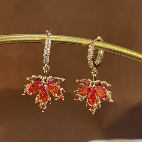Elegant Pearl Stud Earrings with Zircon Fishtail Design Inspired Crystal Earrings for Women