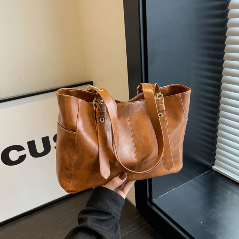 Vintage Chic retro tote bag for Women Large Capacity PU leather shoulder bag
